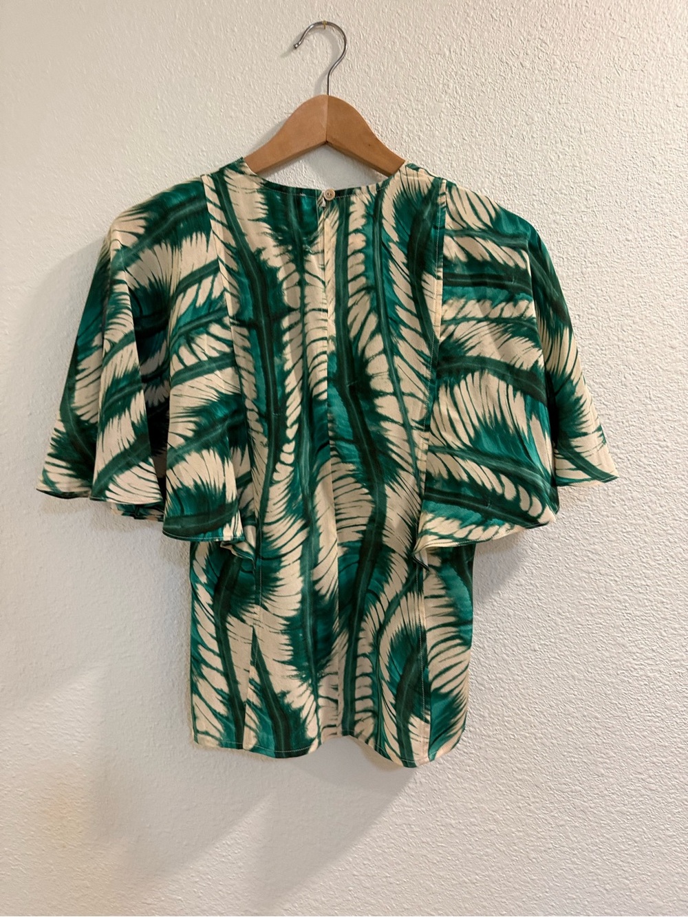 Ulla Johnson Ada Leaf-Print Flutter Sleeve Blouse 4